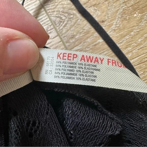 Intimately Free People Black Lace Adjustable Bralette Size XS NWOT - Picture 6 of 7